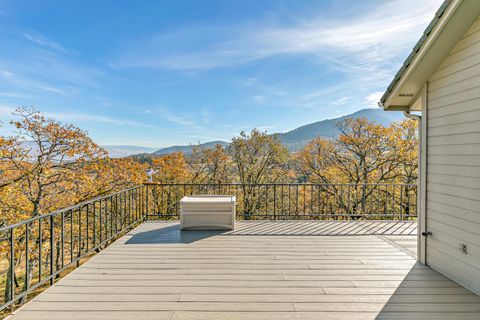 Tiny photo for 5977 Dark Hollow Road, Medford, OR 97501 (MLS # 220211955)