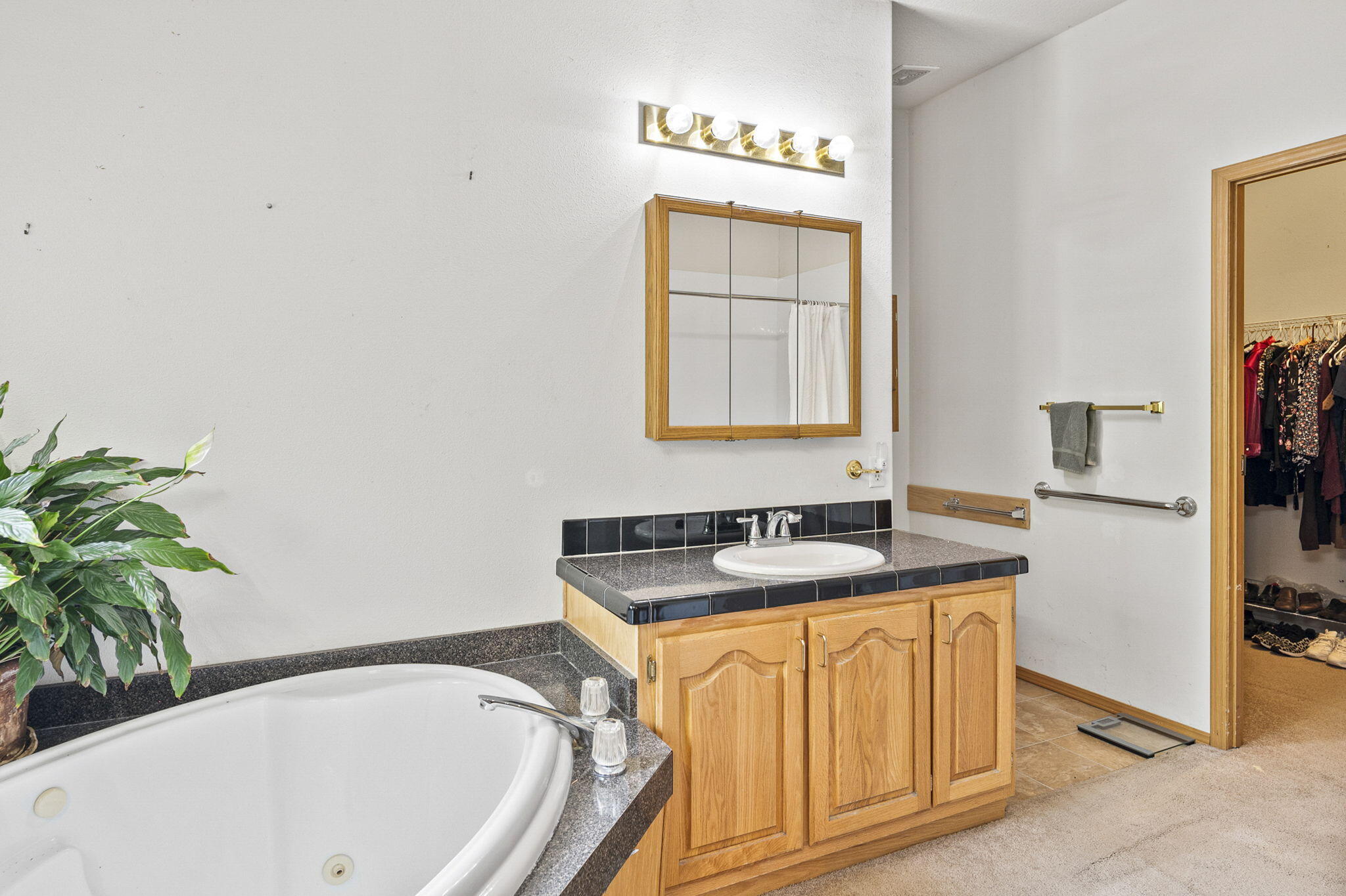 McKenzie Estates - Residential