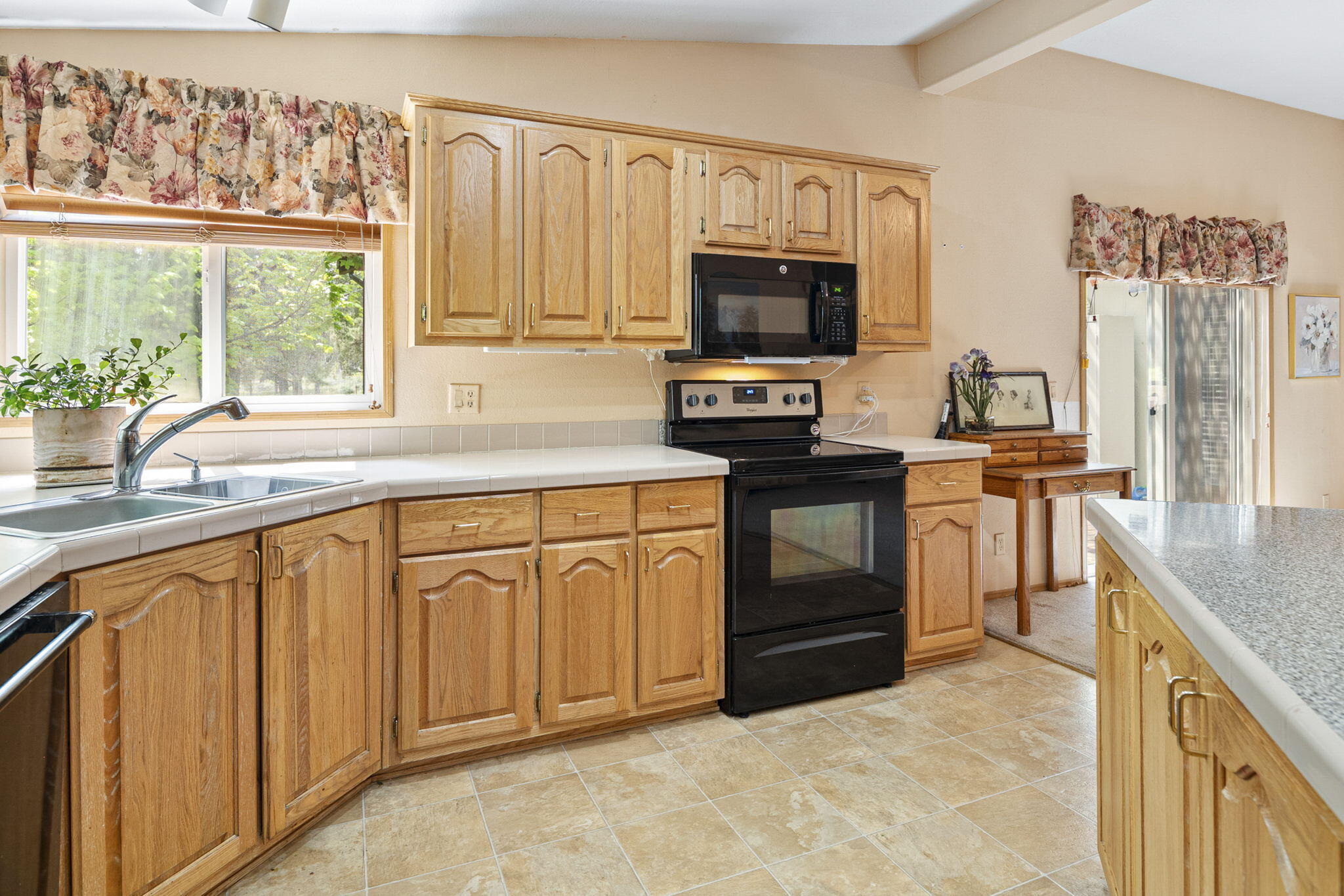 McKenzie Estates - Residential