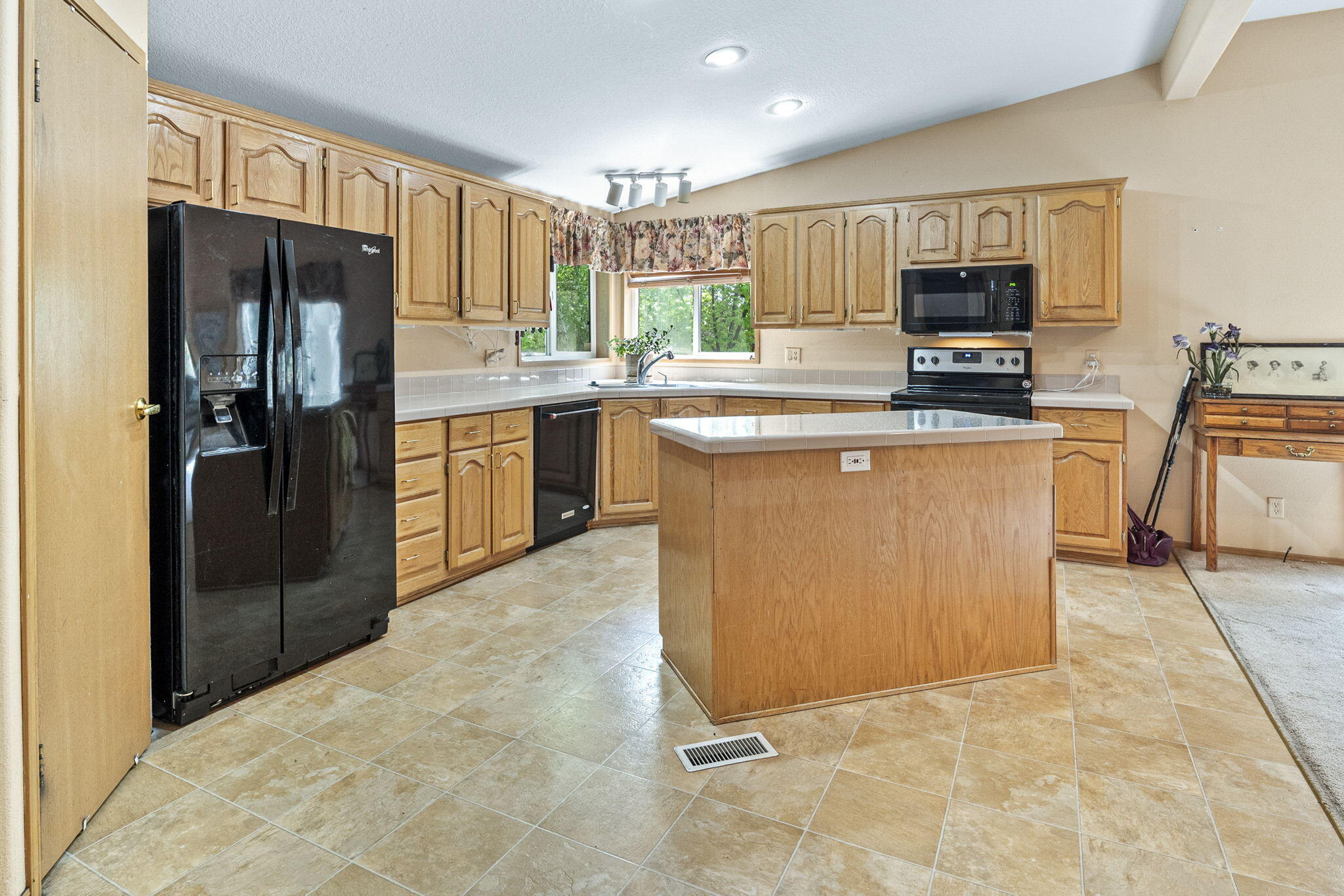 McKenzie Estates - Residential