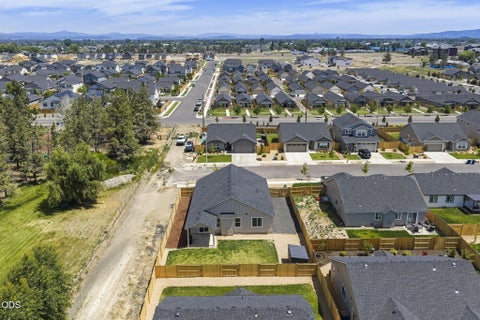 Tiny photo for 3289 NW 10th Place, Redmond, OR 97756 (MLS # 220223995)