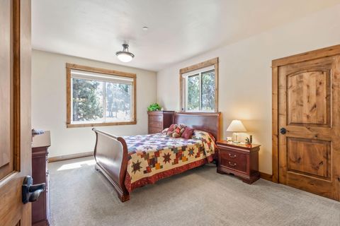 Tiny photo for 7581 SE Madison Avenue, Prineville, OR 97754 (MLS # 220215734)