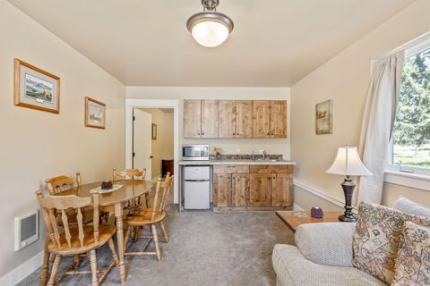 Tiny photo for 7581 SE Madison Avenue, Prineville, OR 97754 (MLS # 220215734)