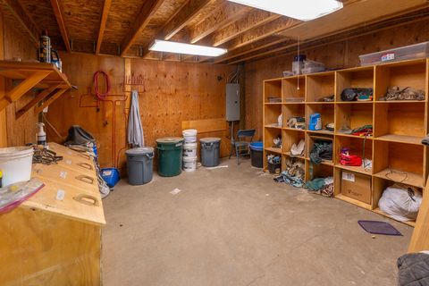 Tiny photo for 65020 Swalley Road, Bend, OR 97703 (MLS # 220210329)