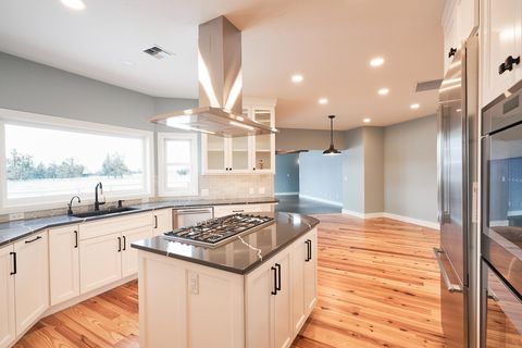 Tiny photo for 65020 Swalley Road, Bend, OR 97703 (MLS # 220210329)