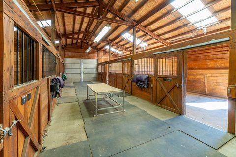 Tiny photo for 65020 Swalley Road, Bend, OR 97703 (MLS # 220210329)