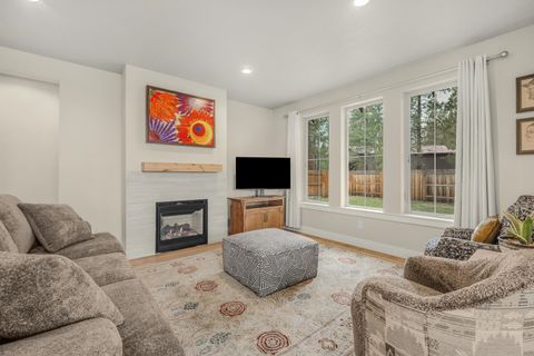 Tiny photo for 110 W Heising Drive, Sisters, OR 97759 (MLS # 220211694)