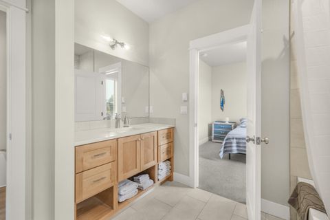 Tiny photo for 110 W Heising Drive, Sisters, OR 97759 (MLS # 220211694)