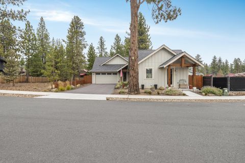 Tiny photo for 110 W Heising Drive, Sisters, OR 97759 (MLS # 220211694)