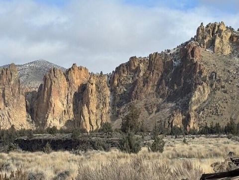 Tiny photo for 10100 NE Crooked River Drive #UNIT 6, Terrebonne, OR 97760 (MLS # 220215660)