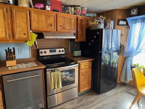 Tiny photo for 10100 NE Crooked River Drive #UNIT 6, Terrebonne, OR 97760 (MLS # 220215660)