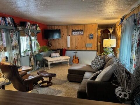 Tiny photo for 10100 NE Crooked River Drive #UNIT 6, Terrebonne, OR 97760 (MLS # 220215660)