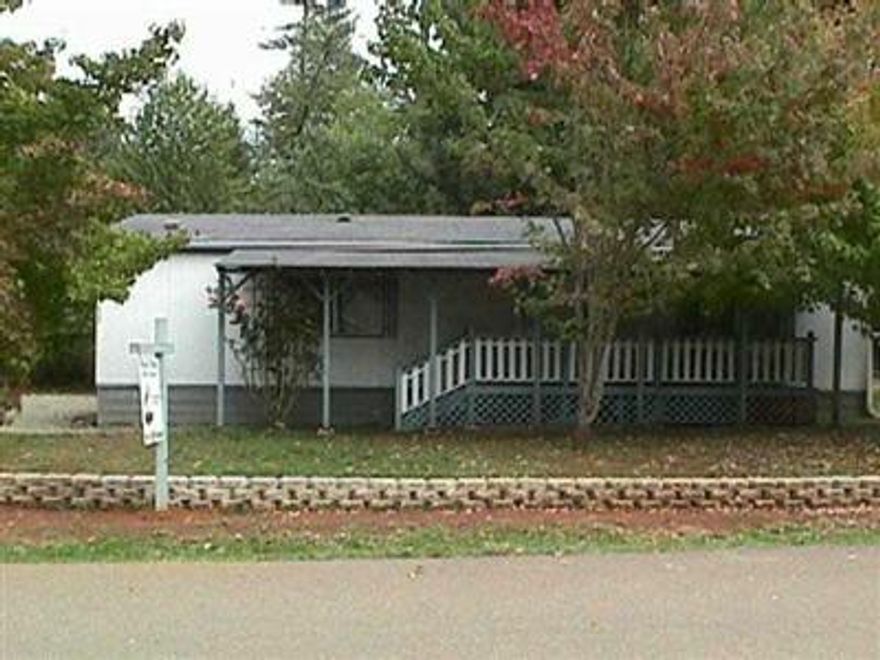 Great In Town Location! Partly Fenced & Landscaped W/City Water & Sewer. Seller Motivated!!!