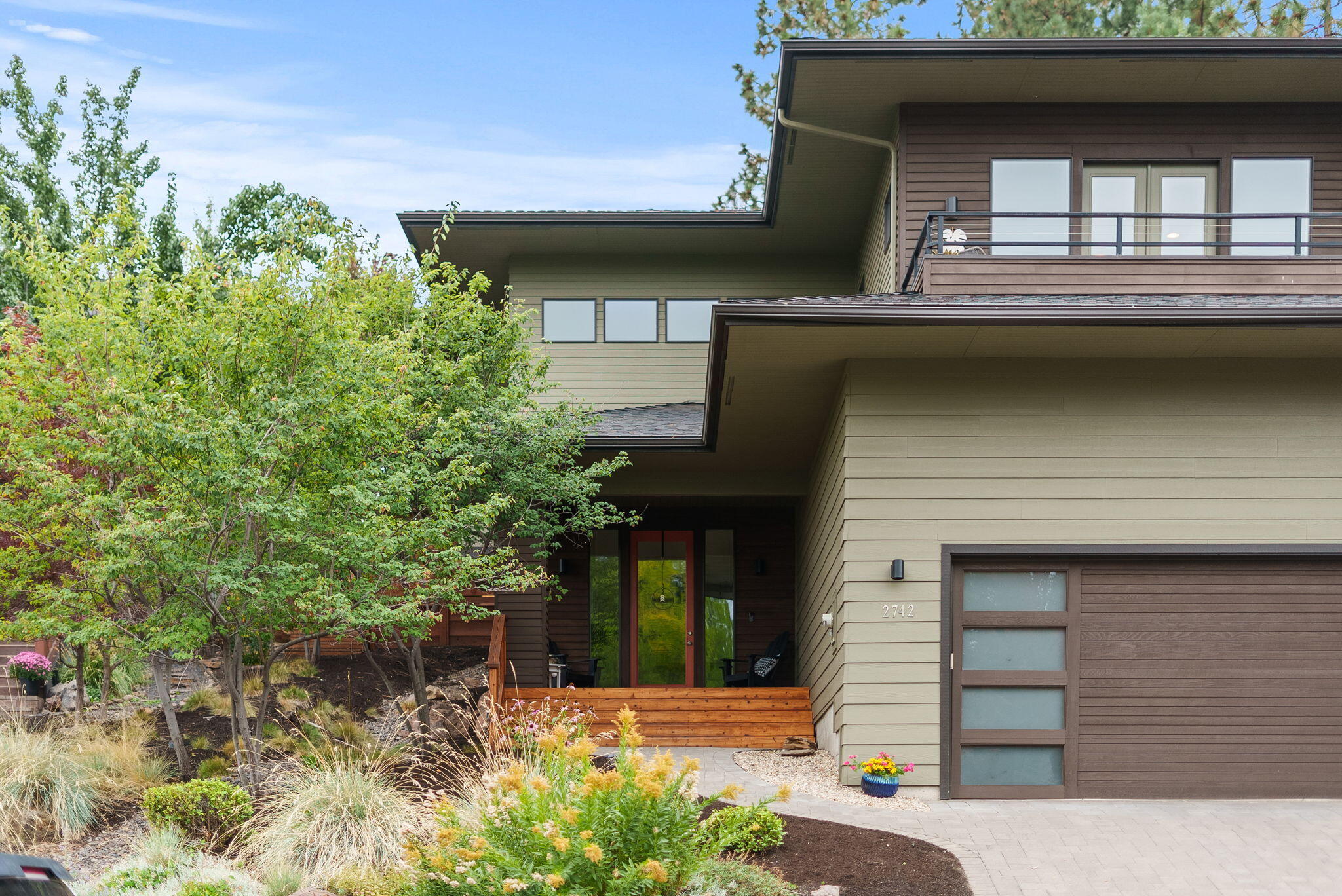 2742 NW Rainbow Ridge Drive