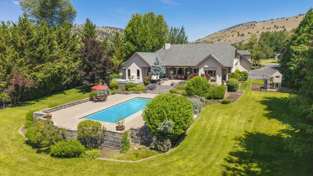 Shield Crest - Residential