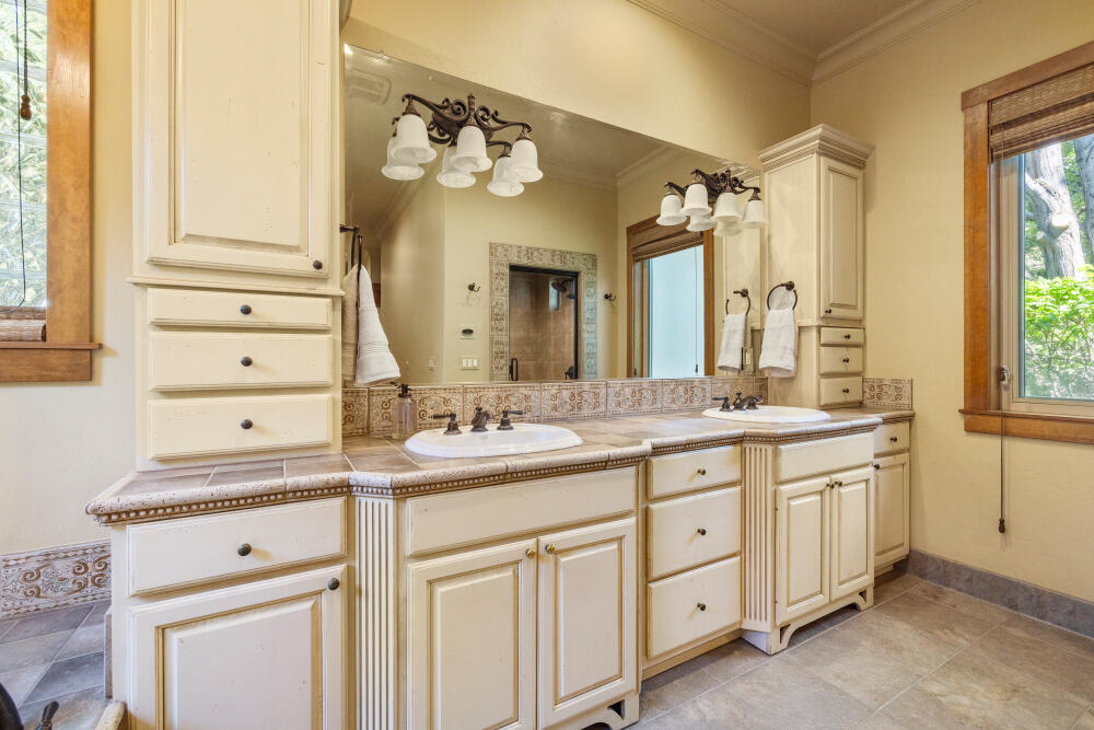 Shield Crest - Residential