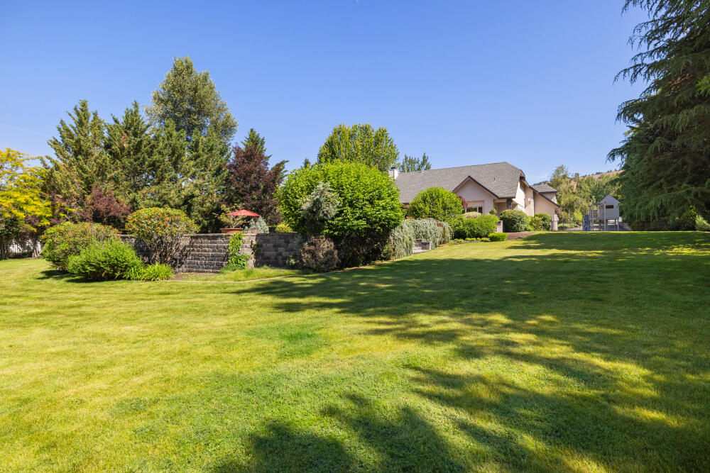 Shield Crest - Residential