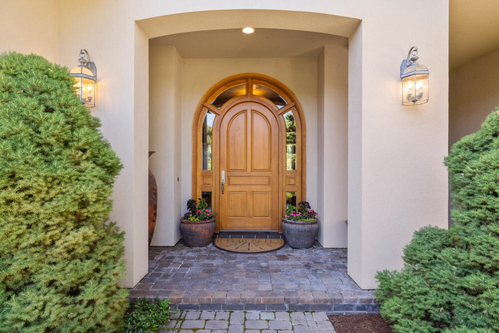 Shield Crest - Residential