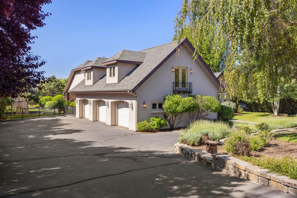 Shield Crest - Residential