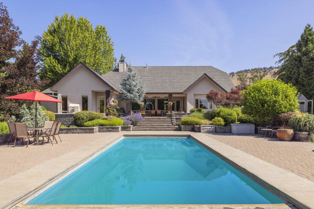 Shield Crest - Residential