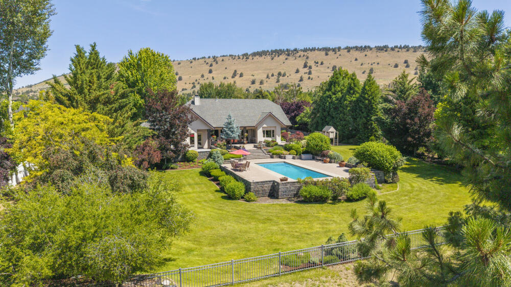 Shield Crest - Residential