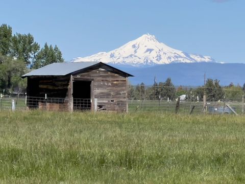 Tiny photo for 2911 NW Hemlock Lane, Redmond, OR 97756 (MLS # 220210226)