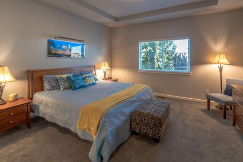 Tiny photo for 2911 NW Hemlock Lane, Redmond, OR 97756 (MLS # 220210226)