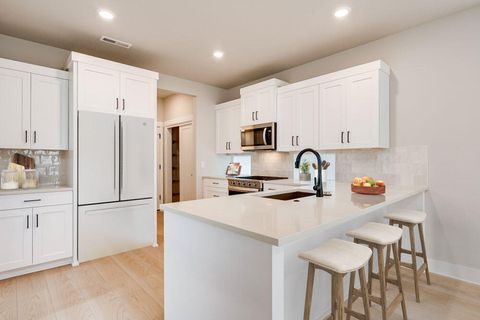 Tiny photo for 3875 NE Petrosa Avenue, Bend, OR 97701 (MLS # 220217167)