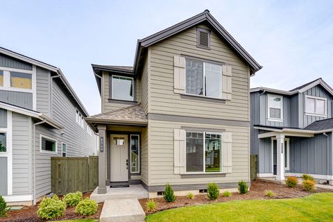 Tiny photo for 3875 NE Petrosa Avenue, Bend, OR 97701 (MLS # 220217167)