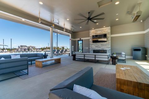 Tiny photo for 3875 NE Petrosa Avenue, Bend, OR 97701 (MLS # 220217167)