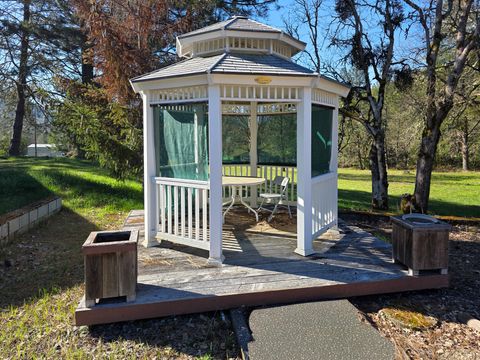 Tiny photo for 2363 Jaynes Drive, Grants Pass, OR 97527 (MLS # 220217490)