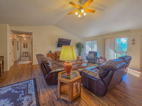 Tiny photo for 2363 Jaynes Drive, Grants Pass, OR 97527 (MLS # 220217490)