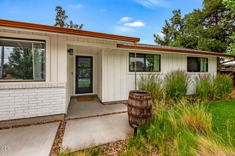 Tiny photo for 1971 SW 23rd Street, Redmond, OR 97756 (MLS # 220223431)