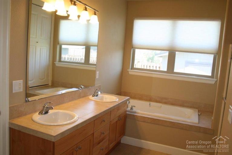 Obsidian Meadows - Residential