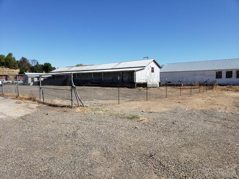 CLACC - Commercial Sale