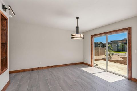 Tiny photo for 1472 NE Hudspeth Road, Prineville, OR 97754 (MLS # 220221613)