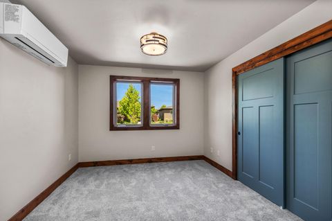 Tiny photo for 1472 NE Hudspeth Road, Prineville, OR 97754 (MLS # 220221613)