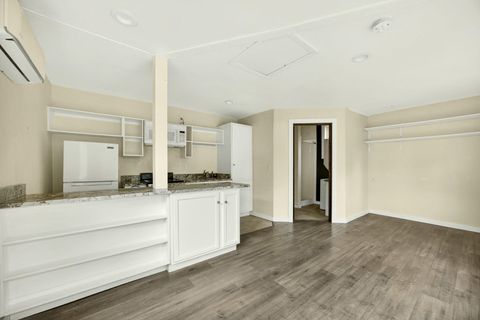 Tiny photo for 115 California Street, Ashland, OR 97520 (MLS # 220219323)