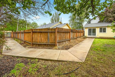 Tiny photo for 115 California Street, Ashland, OR 97520 (MLS # 220219323)