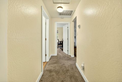 Tiny photo for 115 California Street, Ashland, OR 97520 (MLS # 220219323)