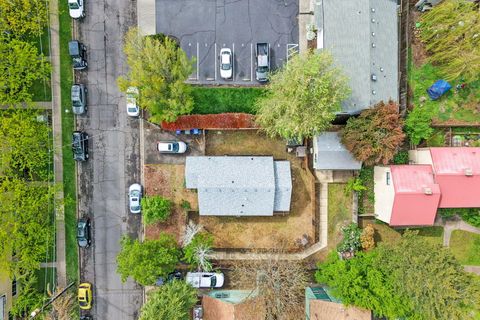 Tiny photo for 115 California Street, Ashland, OR 97520 (MLS # 220219323)