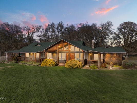 448 FERRY RD, GRANTS PASS, OR 97526 - Image d082c0a2fd94a9606bcd1cc848706c6f/3080087966