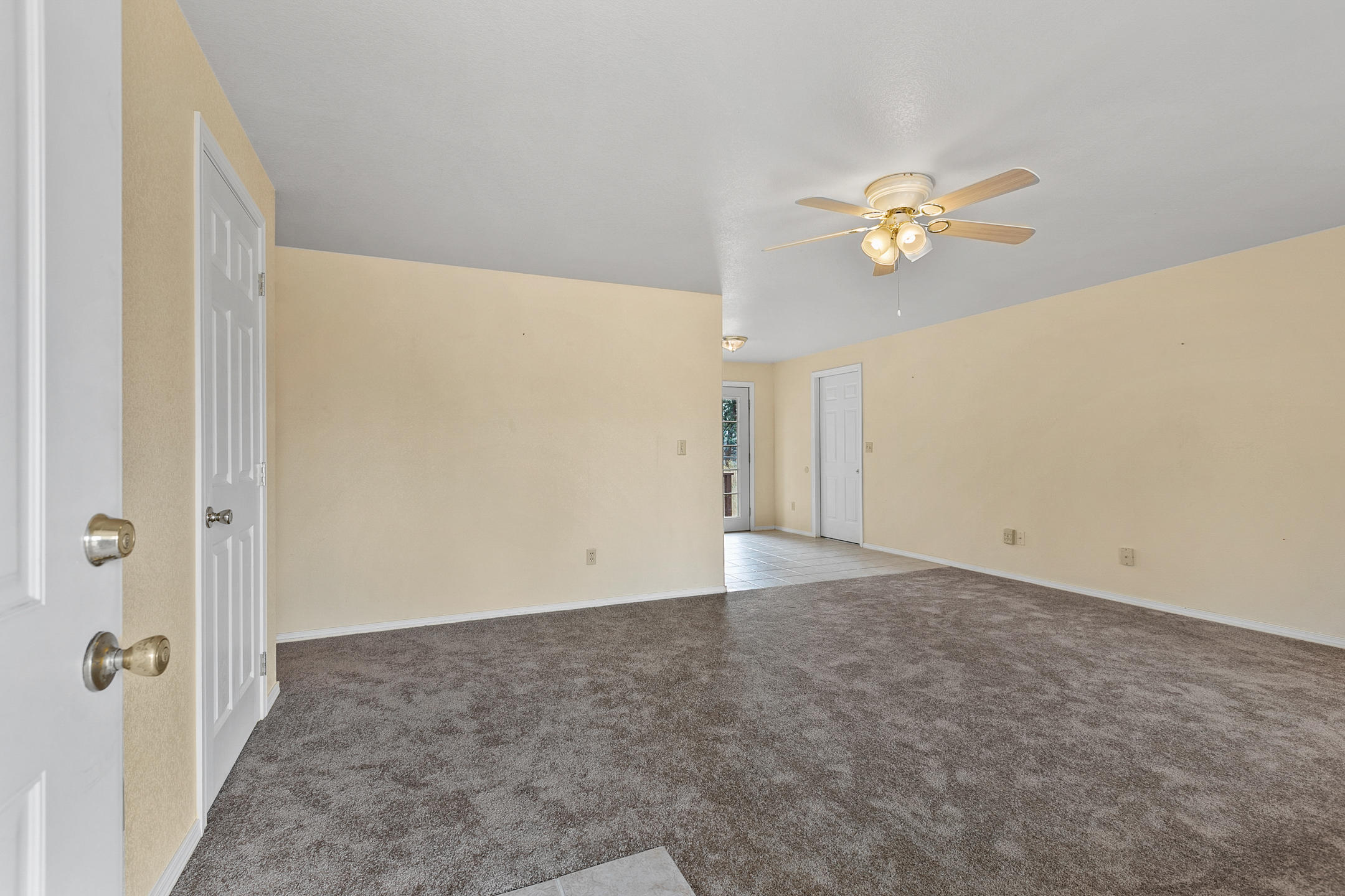 Hunters Circle - Residential