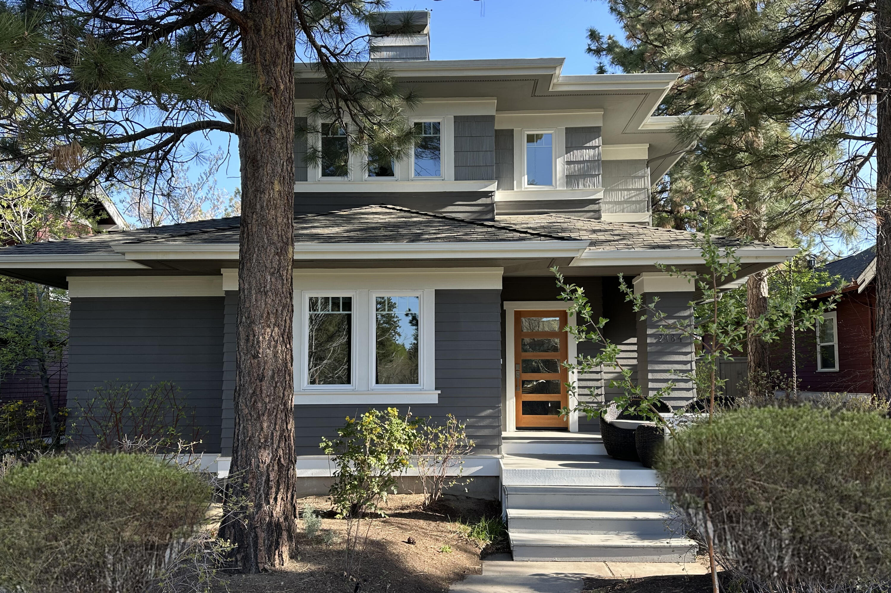 2484 NW Sacagawea Lane