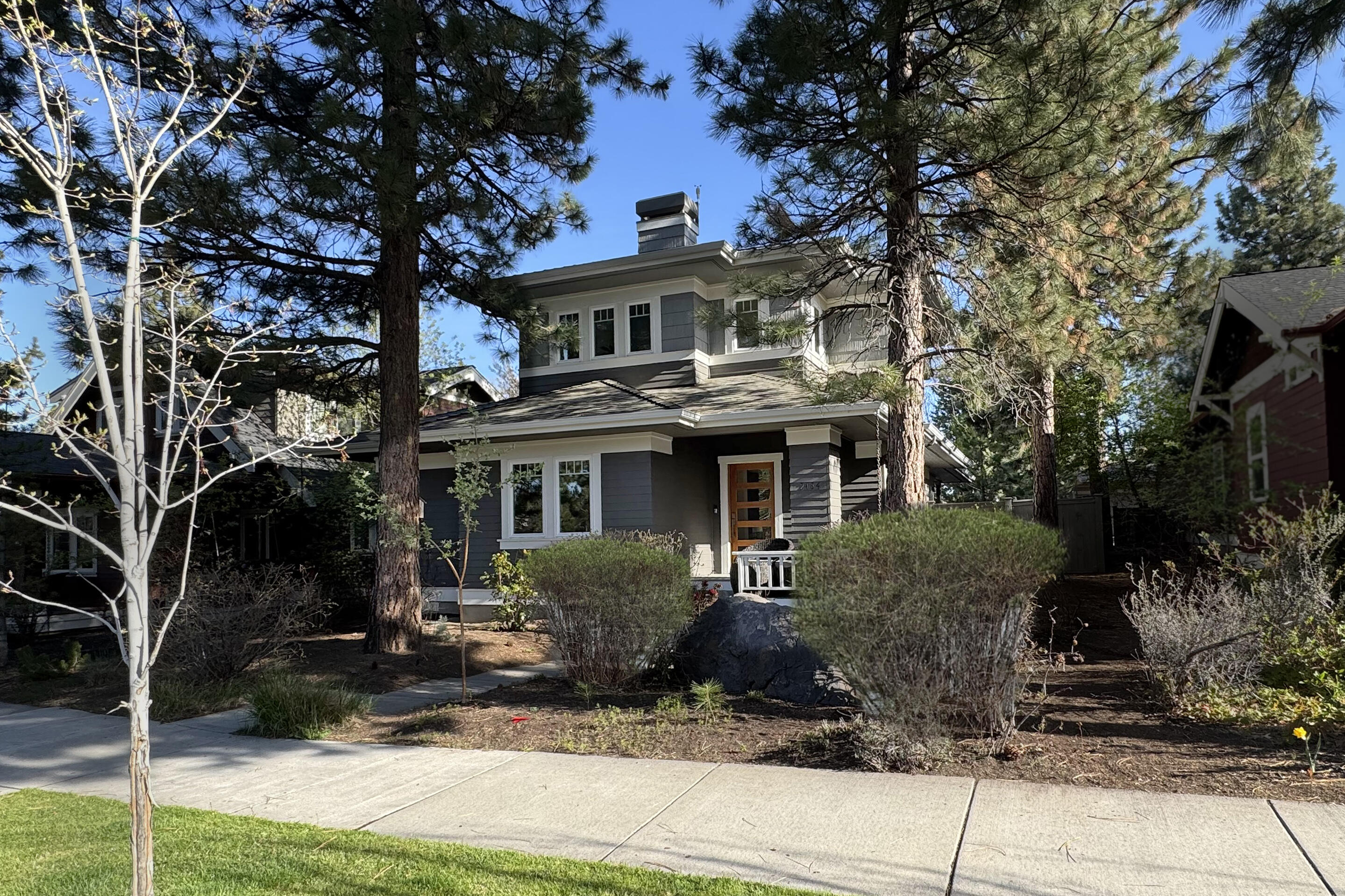2484 NW Sacagawea Lane