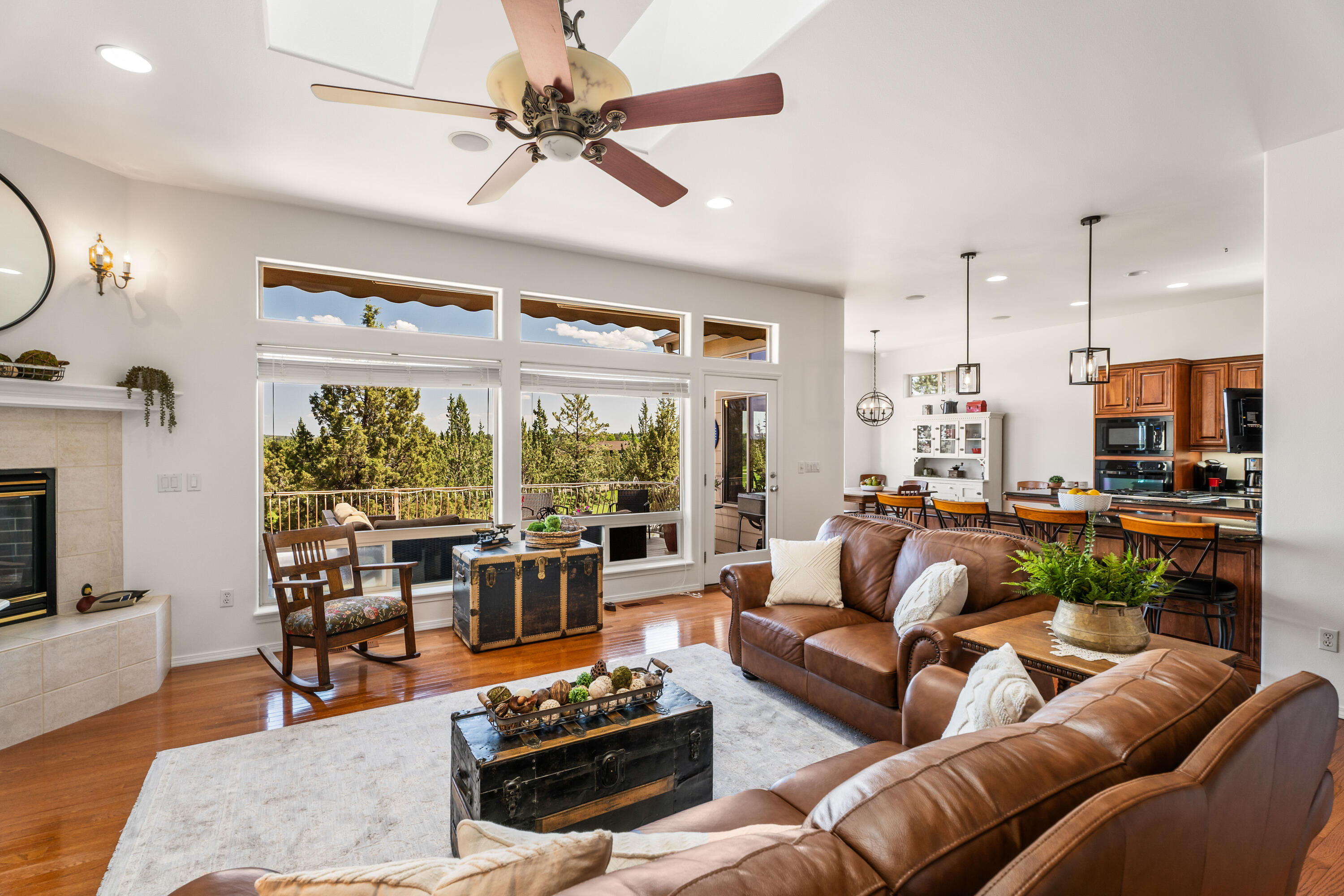 1036 Niagara Falls Drive