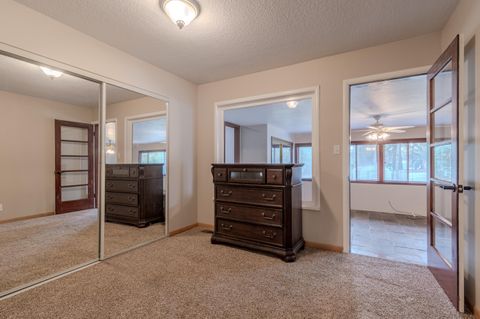 Tiny photo for 2130 E Jackson Street, Medford, OR 97504 (MLS # 220213422)