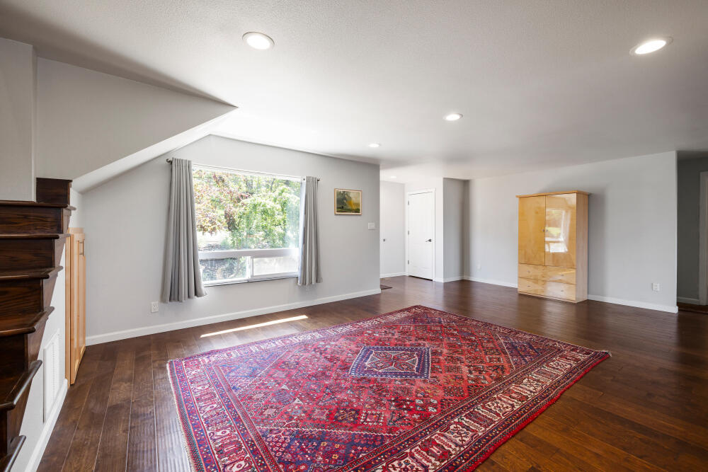 Lynnewood - Residential