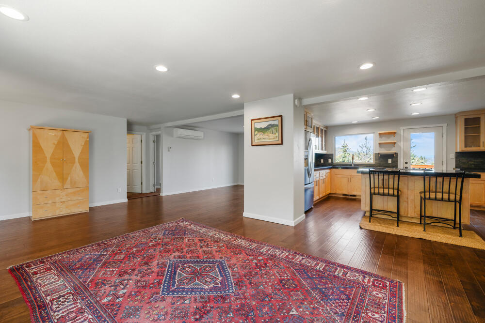 Lynnewood - Residential