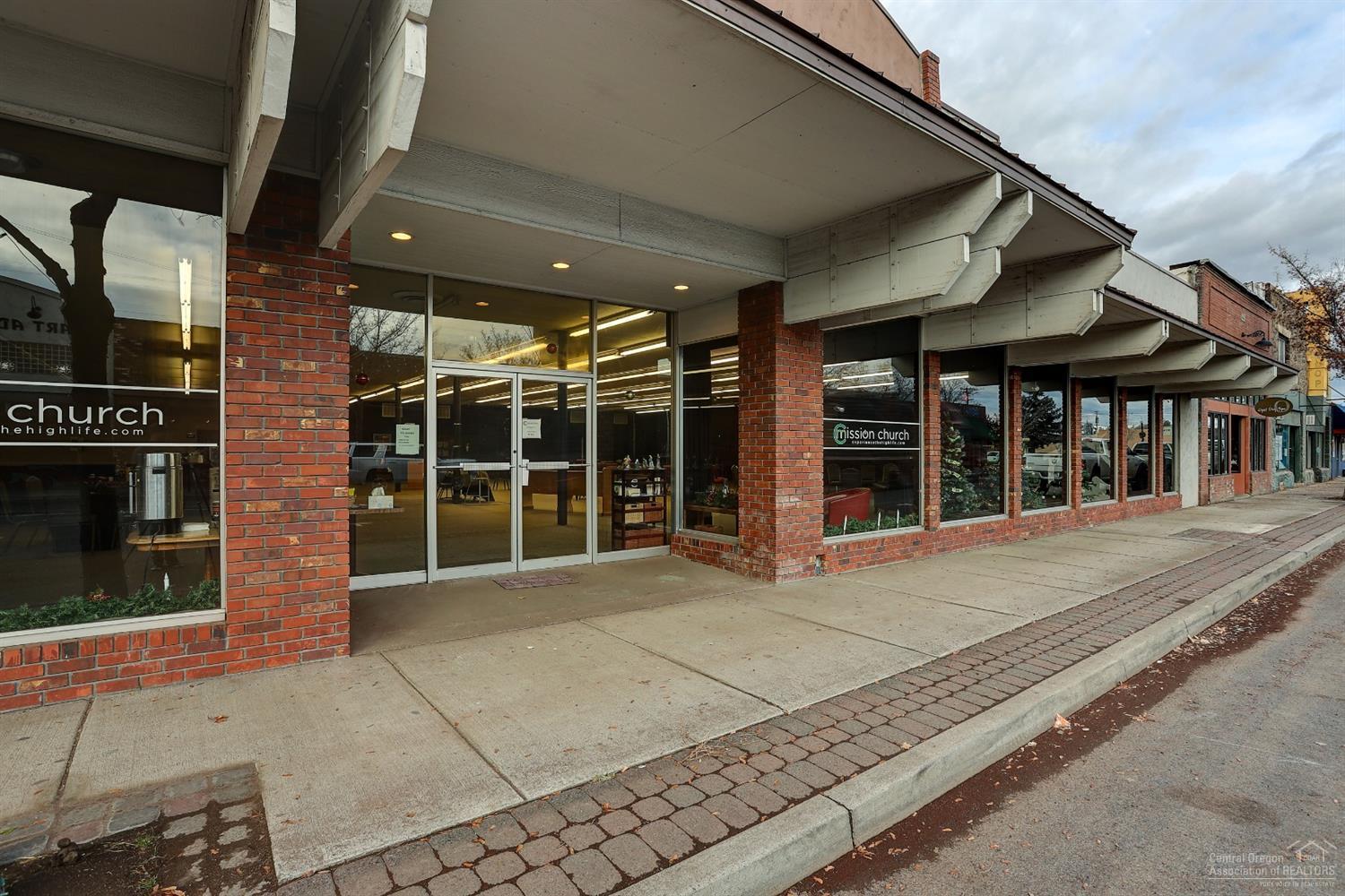 Palmain - Commercial Sale